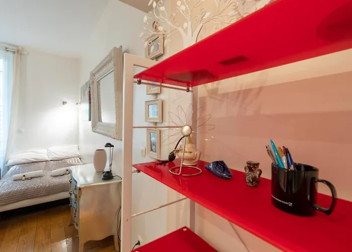 Апартаменты Guestready - Chic Pres Du Canal St-martin Париж