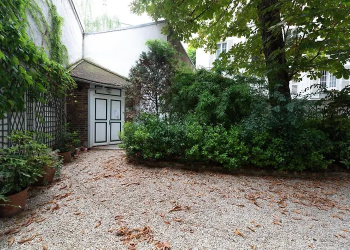 Guestready - Chic Pres Du Canal St-martin Διαμέρισμα *